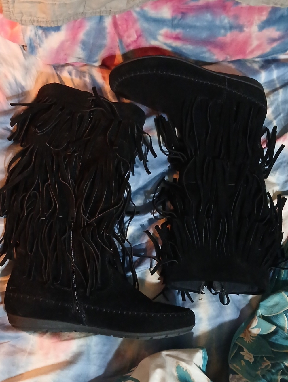 Indigo Black Fringe Moccasin Boots,sz9